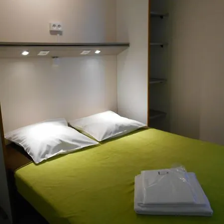 Camping Mobil Avec Terrasse à - Api-1-52-612 *